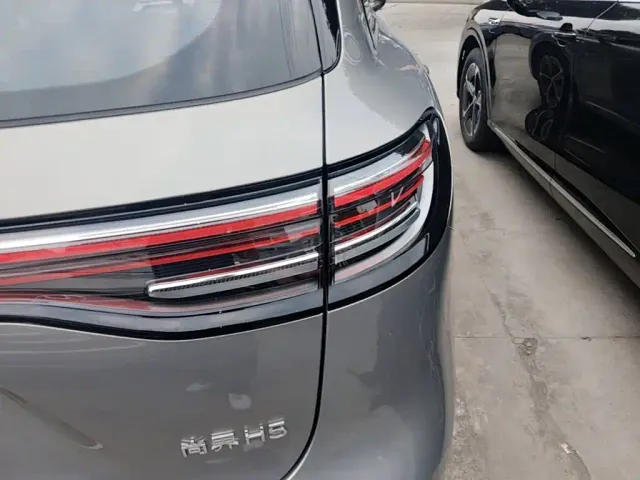 Shangjie SUV — Фото автомобиля 7