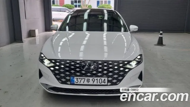 Hyundai Grandeur New — Фото автомобиля 3