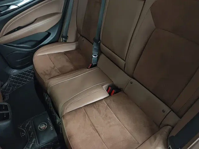Buick Regal — Фото автомобиля 16