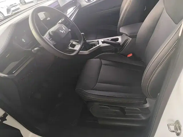 Wuling Jiachen — Фото автомобиля 14