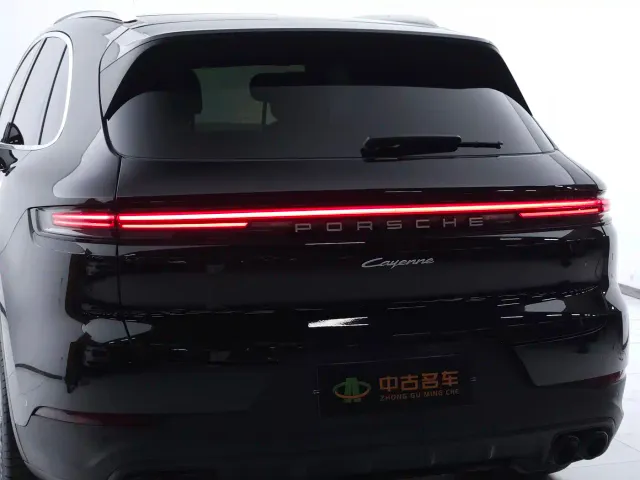 Porsche Cayenne — Фото автомобиля 25