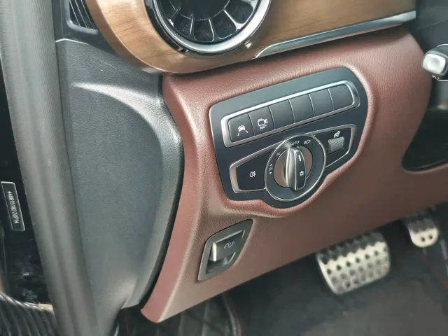 Mercedes-Benz V-Class — Фото автомобиля 17
