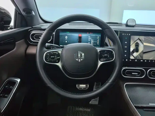 Leapmotor C01 — Фото автомобиля 15