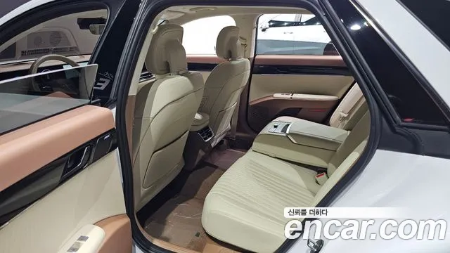 Hyundai Grandeur GN7 — Фото автомобиля 17