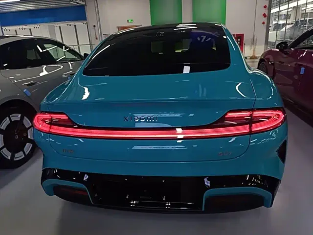 Xiaomi SU7 — Фото автомобиля 5