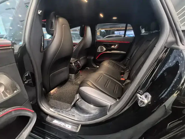 Mercedes-Benz EQS AMG — Фото автомобиля 4