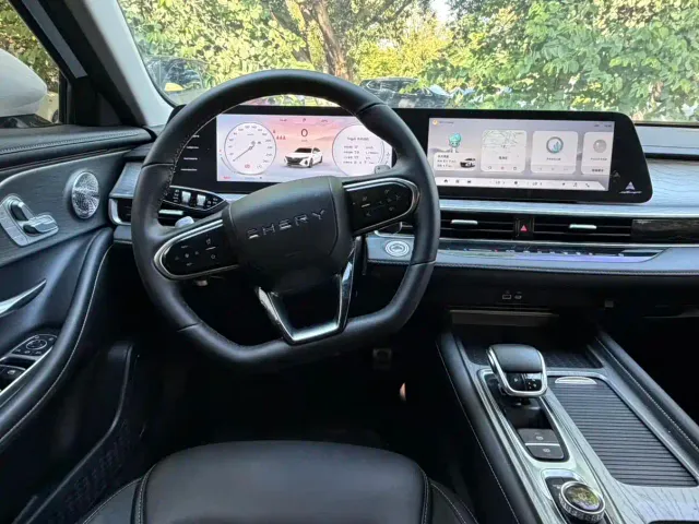 Chery Arrizo 8 — Фото автомобиля 9