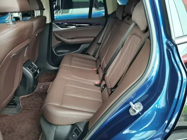 BMW X3 — Фото автомобиля 16