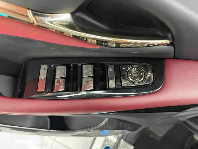 GAC Trumpchi M8 — Фото автомобиля 25