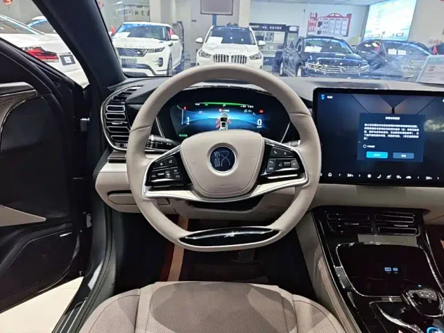 BYD Han — Фото автомобиля 10