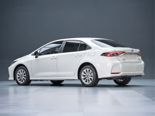 Toyota Corolla — Фото автомобиля 7