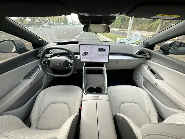 Arcfox Alpha S5 — Фото автомобиля 12