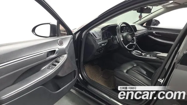 Hyundai Sonata Sonata (DN8) 2.0 LPG(Для проката) — Фото автомобиля 10