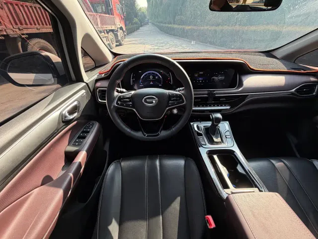 GAC Trumpchi M6 — Фото автомобиля 16