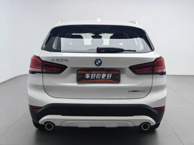 BMW X1 — Фото автомобиля 4