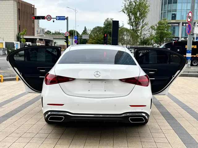 Mercedes-Benz C-Class — Фото автомобиля 10