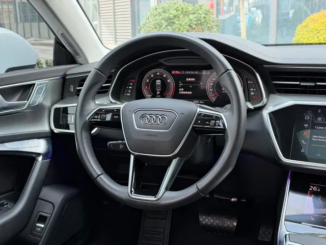 Audi A7 — Фото автомобиля 8