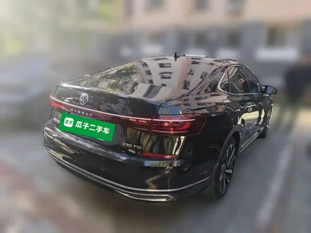Volkswagen Passat — Фото автомобиля 4