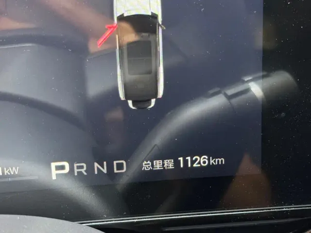BYD FangChengBao Leopard 8 — Фото автомобиля 12