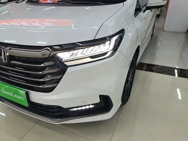 Honda Odyssey — Фото автомобиля 23
