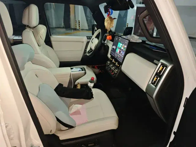 iCAR V23 — Фото автомобиля 19