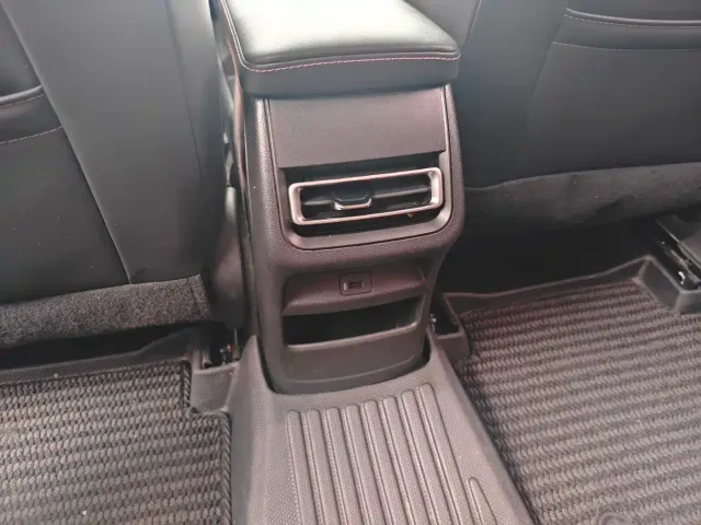 Changan Eado — Фото автомобиля 9