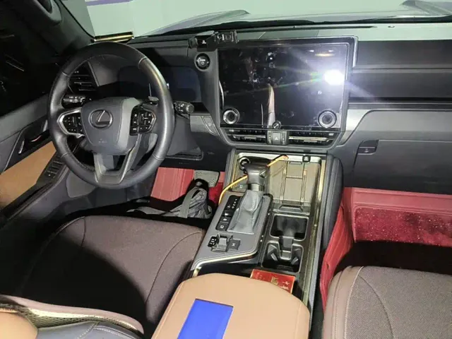 Lexus GX — Фото автомобиля 12