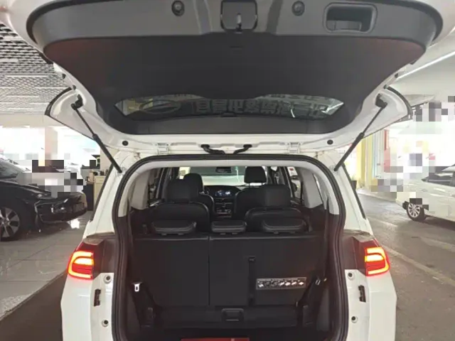 GAC Trumpchi M6 — Фото автомобиля 18