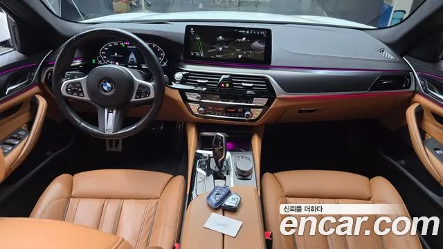 BMW 5-Series — Фото автомобиля 7