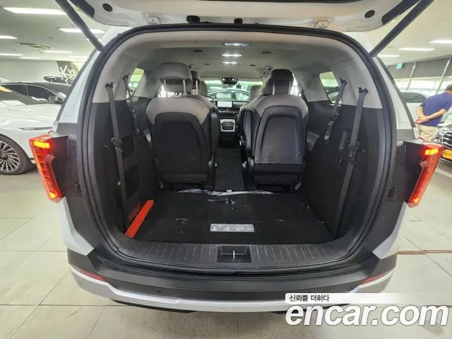 Kia Carnival Generation 4 — Фото автомобиля 18