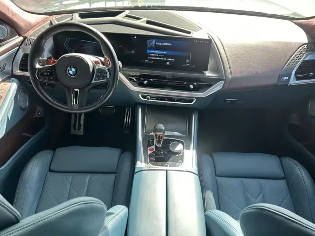 BMW XM — Фото автомобиля 5