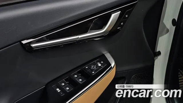 Kia EV6 — Фото автомобиля 24