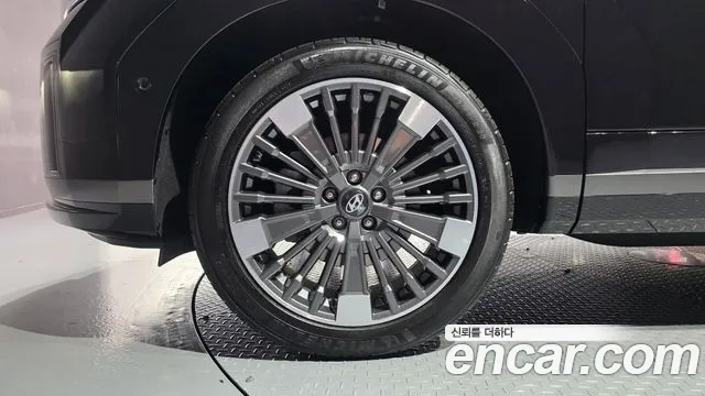 Hyundai Santa Fe MX5 — Фото автомобиля 5