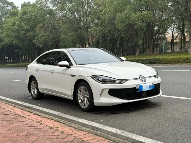 Volkswagen Lamando — Фото автомобиля 3