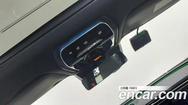 Mercedes-Benz E-Class — Фото автомобиля 16