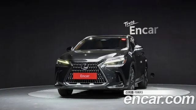 Lexus NX Generation 2 — Фото автомобиля 3