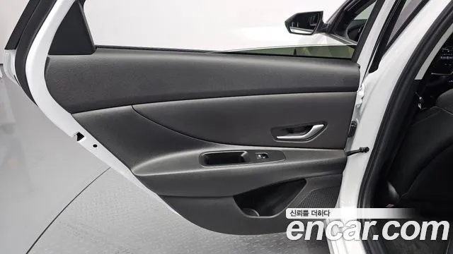 Hyundai Avante — Фото автомобиля 14