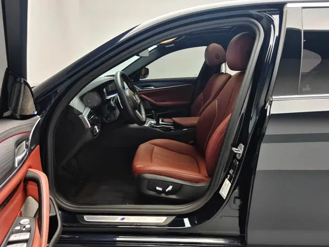 BMW 5 Series — Фото автомобиля 8
