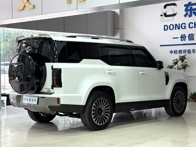 Haval Great Wall H10 — Фото автомобиля 26