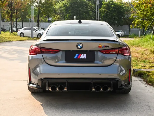 BMW M4 — Фото автомобиля 6