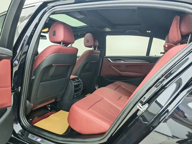 BMW 5 Series — Фото автомобиля 4