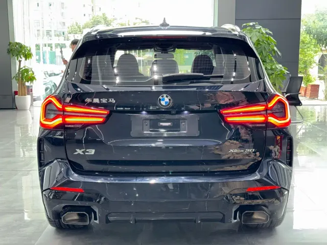 BMW X3 — Фото автомобиля 12