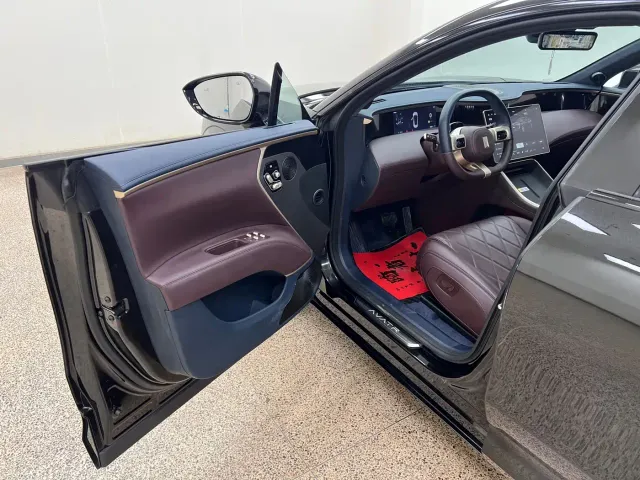 Avatr 11 — Фото автомобиля 13