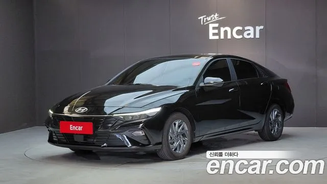 Hyundai AVANTE Новый Avante (CN7) — Фото автомобиля 3