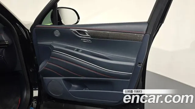 Genesis GV80 — Фото автомобиля 23