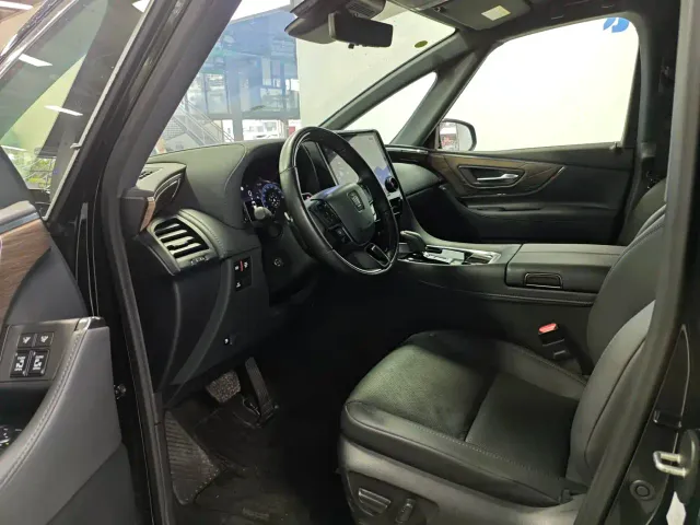 Toyota Vellfire — Фото автомобиля 4