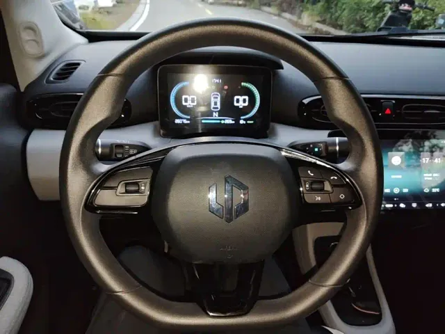 Leapmotor T03 — Фото автомобиля 10