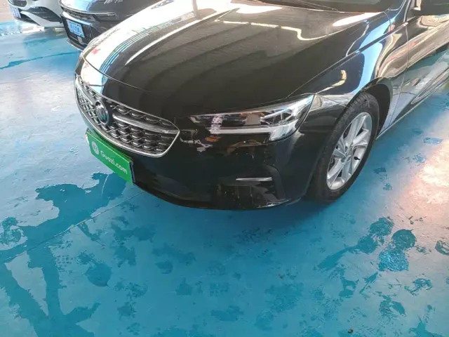 Buick Regal — Фото автомобиля 23