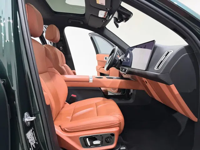Li Auto L7 — Фото автомобиля 9