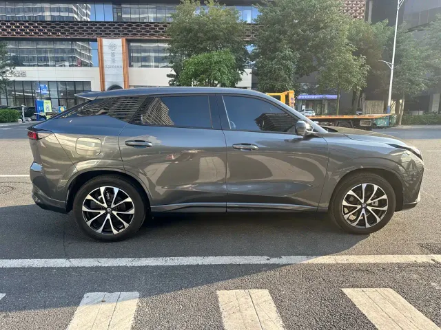 Changan UNI-Z — Фото автомобиля 7